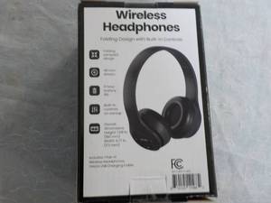 lot 154 image: HeyDay Wireless Headphones...