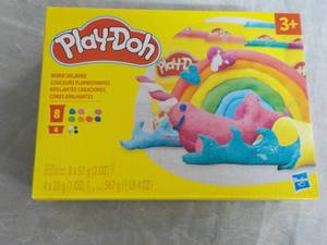 lot 167 image: Play Doh...