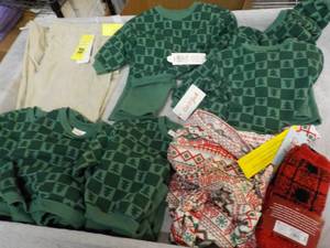 lot 178 image: New Childrens Clothing- various si...