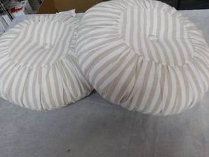 lot 194 image: 2 Threshold Toss Pillows...