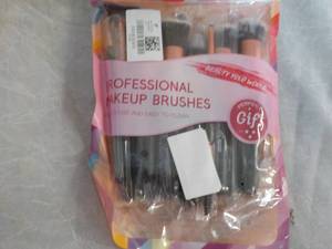 lot 279 image: Professional Make Up Brushes...