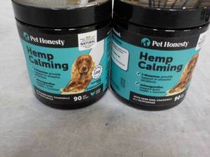lot 298 image: 2 Pet Honesty Hemp Calming Health S...