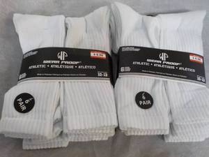 lot 322 image: 12 pair White Wear Proof Athletic S...