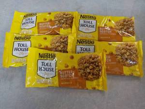 lot 328 image: 5 Bags 11 oz Toll House Butterscotc...