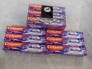 lot 357 image: 12 Tubes Colgate 1.9 oz Mint Fusion...