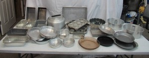 Lot of various Bakeware Baking Pans