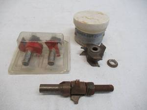 Lot of Router Shaper Bits & Super Cutter 2032