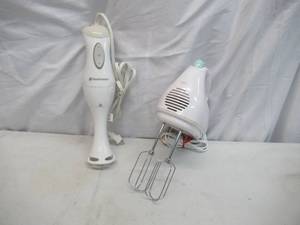 Lot of 2 Small Appliances Electric Mixer & Toastmaster Hand Mixer