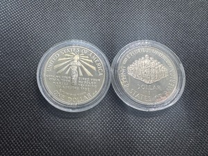 lot 35 image: Two Commemorative Silver Dollars 1986-S Proof Statue of Liberty and 1987-S Uncirculated We The People