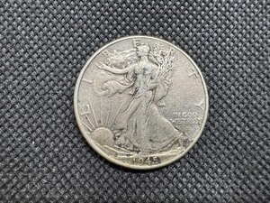 lot 85 image: 1945 Silver Walking Liberty Half Dollar