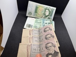 lot 88 image: Six European Bank Notes