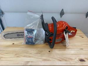 lot 20 image: New Husqvarna 130 Chainsaw