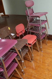 lot 18 image: 12 CHAIRS AND 3 DESKS