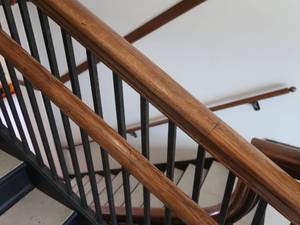 lot 12 image: ANTIQUE HANDRAIL  BANISTER