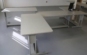 lot 34 image: 4 COMPUTER TABLES