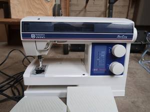 lot 78 image: HUSQVARNA MODEL 310 SEWING MACHINE