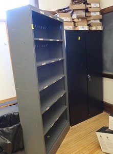 lot 111 image: LG METAL CABINET  METAL SHELF