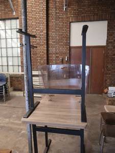 lot 135 image: 3 DESKS AND 7 PLEXI GLASS DIVIDERS