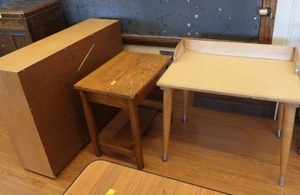 lot 150 image: 1 DESK, 1 CUBBIE SHELF, WOODEN TABLE