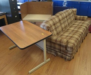 lot 156 image: 1 TABLE, 1 DIVIDER DESK, 1 COUCH