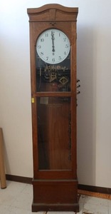 lot 6 image: HAHL PNEUMATIC CLOCK ANITIQUE