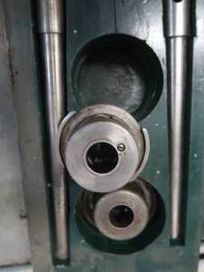 lot 250 image: VINTAGE ENGINE TOOL