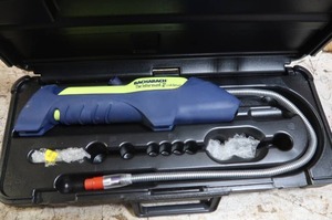 lot 272 image: GAS LEAK DETECTOR W FLEXIBLE PROBE AND CASE