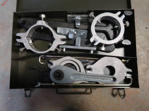 lot 269 image: VALVE SPRING ASSEMBLY KIT AND OTHER TOOLS