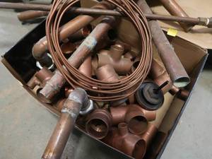 lot 274 image: COPPER PIPES AND FITTINGS, SOME NEW SOME SCRAP