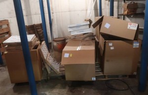 lot 281 image: LARGE LOT OF BRAND NEW AIR FILTERS