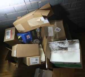 lot 288 image: RANDOM ASSORTMENT OF BOILER STUFF