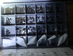 lot 293 image: M4-10 SOC SET SCREW CUSTOM ASSORTMENT