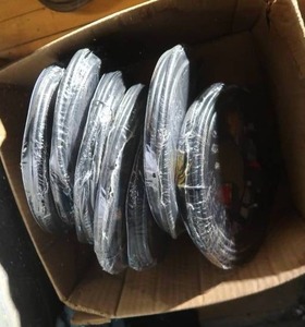 lot 295 image: COMPUTER CABLES