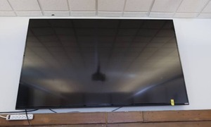 lot 336 image: 70 VIZIO FLAT INCH