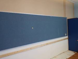 lot 354 image: BULLETIN BOARD