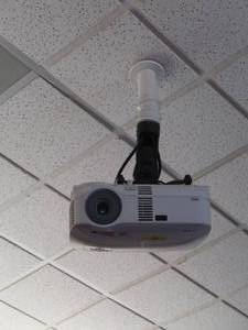 lot 403 image: NEC PROJECTOR