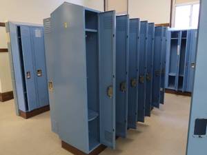 lot 406 image: BLUE LOCKERS
