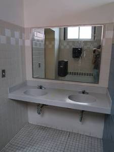 lot 428 image: DOUBLE SINK   BATHROOM COUNTER TOP  MIRROR