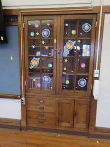 lot 474 image: ANTIQUE WOODEN GLASS PANE DOORS TO CABINET