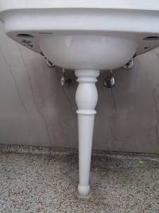 lot 2 image: JAMES B AND SONS VINTAGE 100 PLUS YEAR OLD SINK
