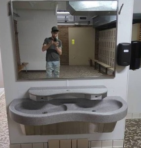 lot 614 image: SINK WITH AUTOMATIC SENSORS, , PAPER TOWEL DISPENSER, SOAP DISPENSER