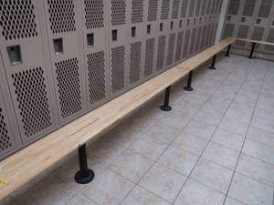 lot 619 image: 6 LOCKER ROOM BENCHES