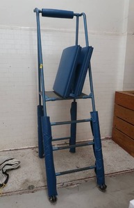 lot 632 image: VOLLEYBALL REFEREE STAND