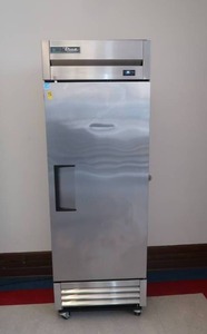 lot 637A image: TRUE REFRIGERTOR