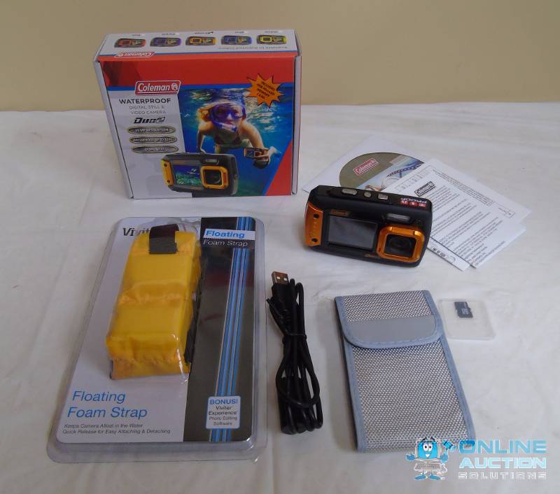 New Coleman Duo 20MP Dual Screen Waterproof Camera with Vivitar Floating Foam Strap