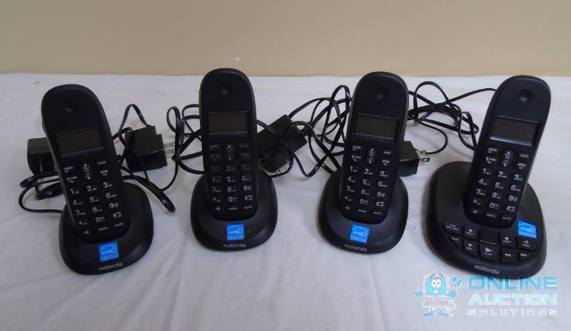 New Motorola DECT 6.0 Digital Cordless Home Phone with Answering Machine and Four Handsets C1014LX