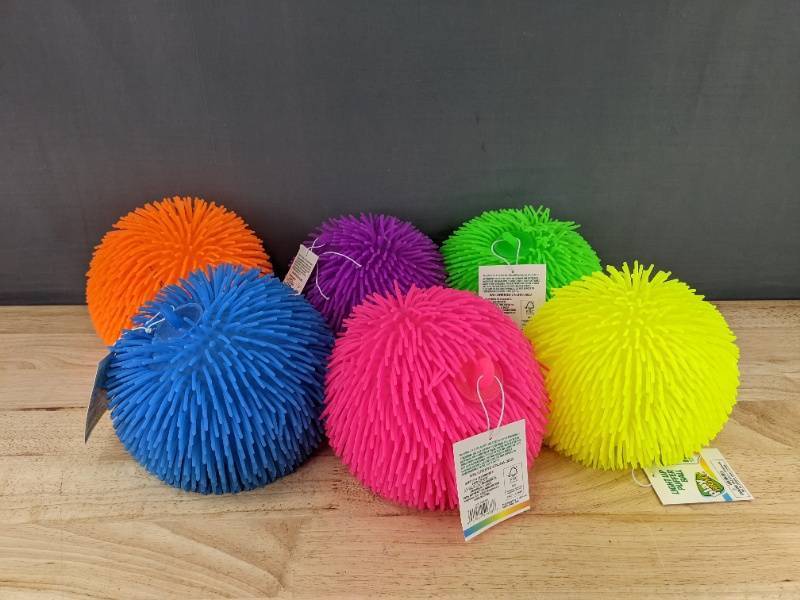 lot 81F image: 6 Play Right Light Up Puffer Balls - Brand New
