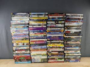 lot 22T image: 149 DVD Movie Collection - Elf, Walking Tall, Beerfest, The Help, Get Shorty C
