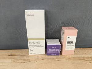 lot 312 image: Versed Brightening Serum, Hoygi Anti-Wrinkle Cream & Glycolic Acid 7% Toning Solution - Brand New