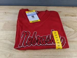 lot 327 image: Liv Casual Nebraska Cornhuskers Womens Pullover Red Medium - Brand New